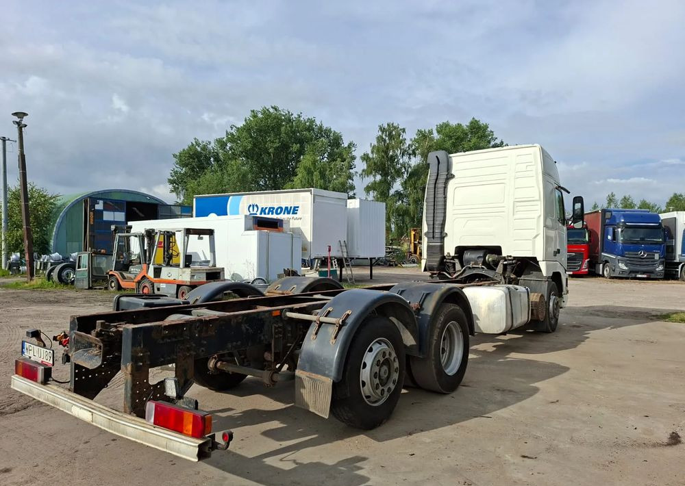 Volvo FH 420 6x2 - شاحنة بهيكل معدني للمقصورة: صورة 4 Volvo FH 420 6x2 - شاحنة بهيكل معدني للمقصورة: صورة 4
