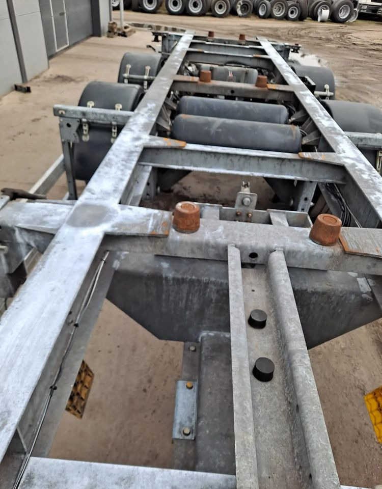 Wielton Przyczepa tandem - ناقل حاوية/ مقطورة بحاوية: صورة 5 Wielton Przyczepa tandem - ناقل حاوية/ مقطورة بحاوية: صورة 5