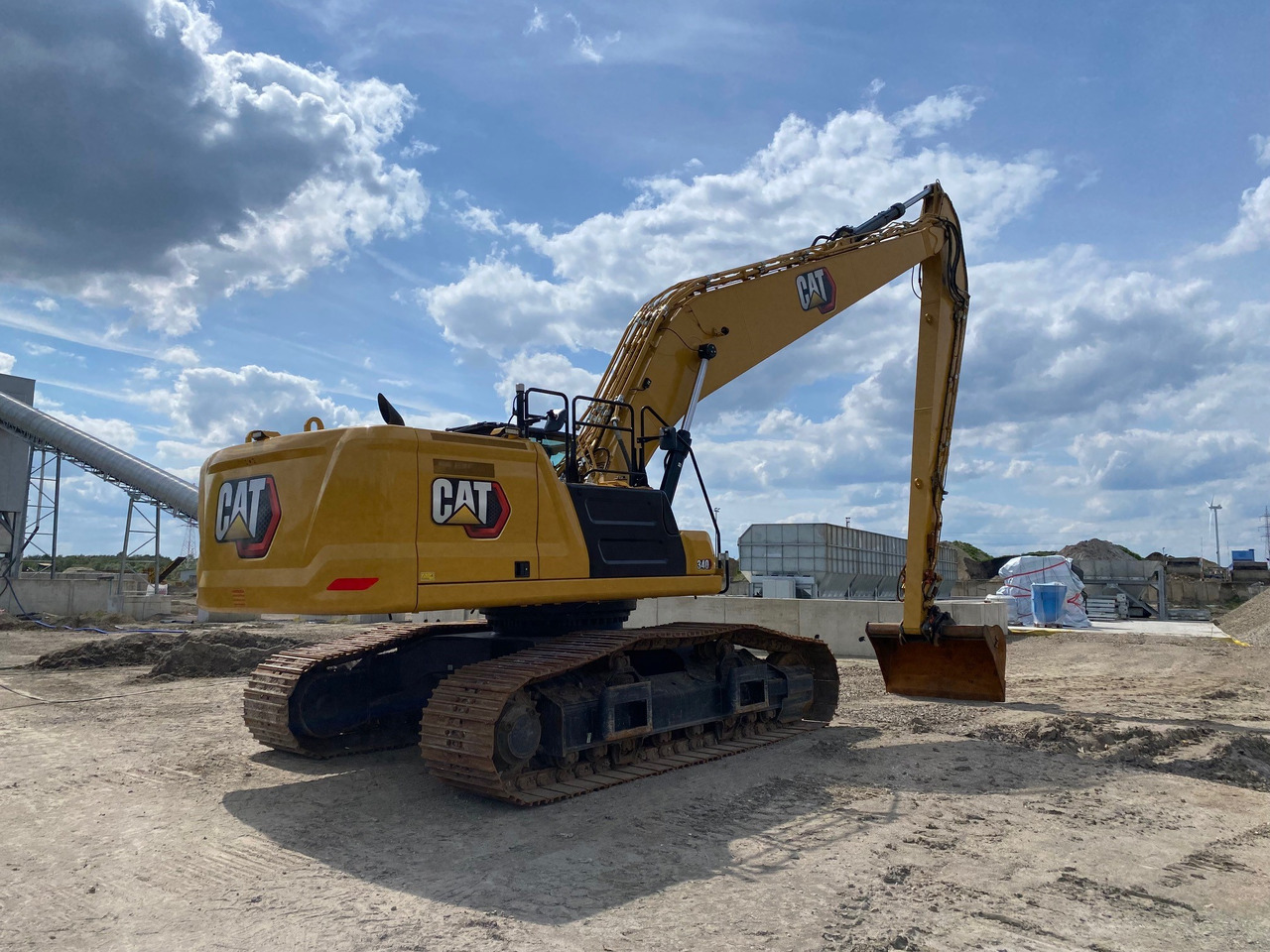 CATERPILLAR 340 Long Reach - حفار زاحف: صورة 1 CATERPILLAR 340 Long Reach - حفار زاحف: صورة 1