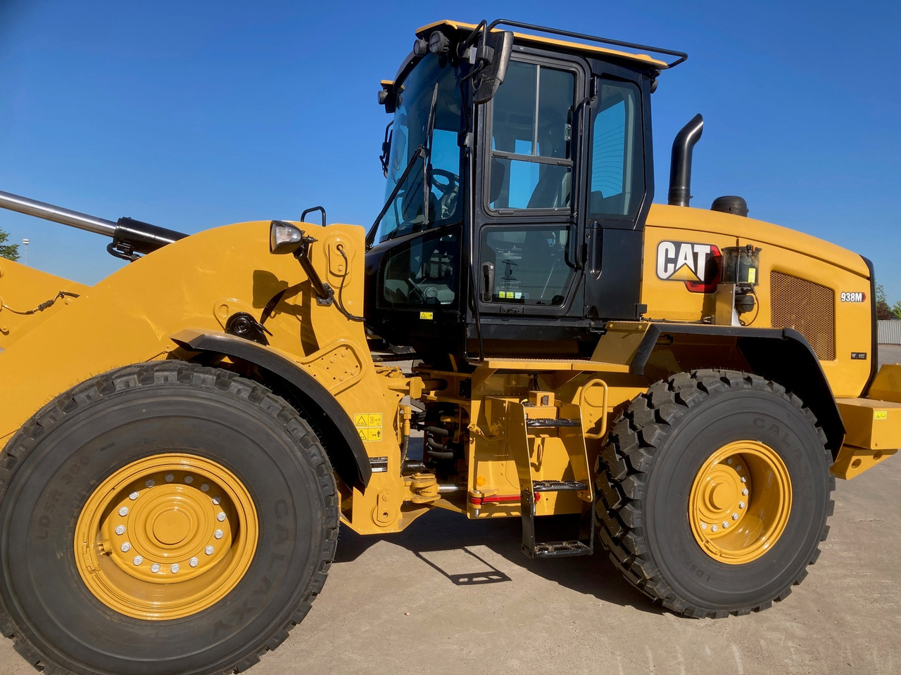 CATERPILLAR 938M - اللودر بعجل: صورة 2 CATERPILLAR 938M - اللودر بعجل: صورة 2