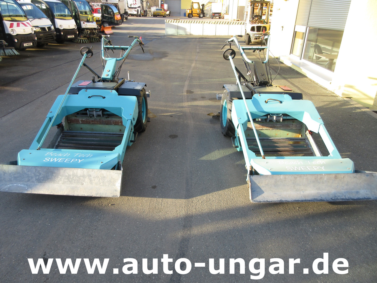 Beachtech Sweepy walk-behind Beachcleaner Strandreiniger Cribleuse de Plage - ماكينة تنظيف: صورة 1 Beachtech Sweepy walk-behind Beachcleaner Strandreiniger Cribleuse de Plage - ماكينة تنظيف: صورة 1
