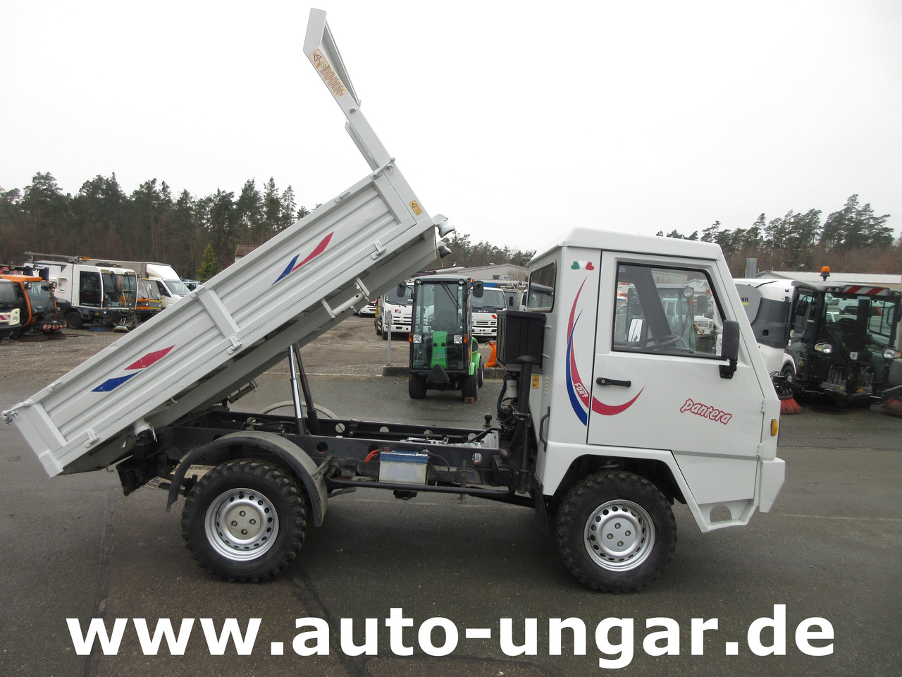 FORT Pantera 4WD Comaca Car 4x4 3-Seiten Kipper Untersetzung 40km/h Agricultural - مقطورة قلابة زراعية/ شاحنة قلابة: صورة 5 FORT Pantera 4WD Comaca Car 4x4 3-Seiten Kipper Untersetzung 40km/h Agricultural - مقطورة قلابة زراعية/ شاحنة قلابة: صورة 5