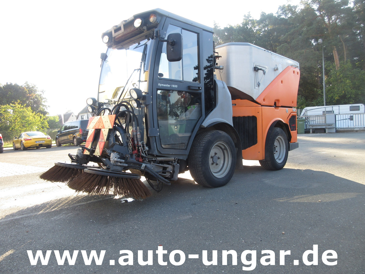 Hako CityMaster CM 1600 Kehrmaschine Knicklenkung Allrad Kommunalfahrzeug - سياره كنس شوارع: صورة 3 Hako CityMaster CM 1600 Kehrmaschine Knicklenkung Allrad Kommunalfahrzeug - سياره كنس شوارع: صورة 3