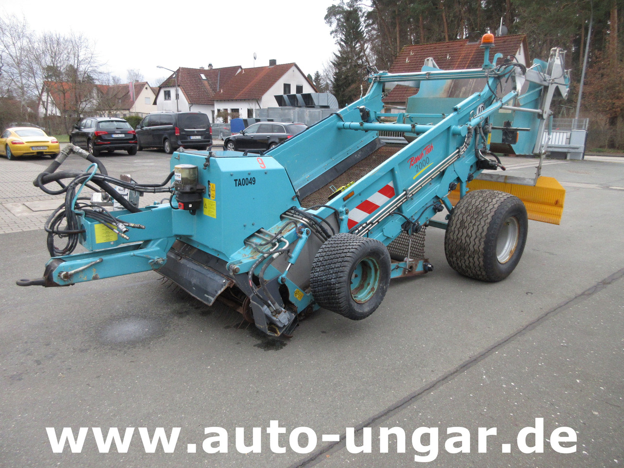 Kässbohrer BeachTech 2000 Strandreiniger Beachcleaner Nettoyeur Cribleuse de Plage - سيارة خدمات/ سيارة خاصة: صورة 3 Kässbohrer BeachTech 2000 Strandreiniger Beachcleaner Nettoyeur Cribleuse de Plage - سيارة خدمات/ سيارة خاصة: صورة 3