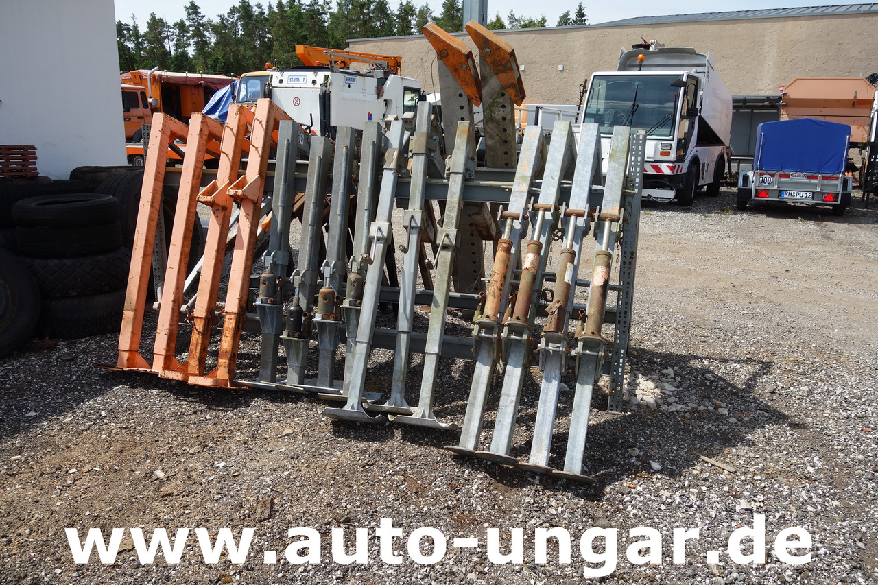 Küpper Weisser Stützen Streuerstützen Gerätestützen Abstützung - سيارة خدمات/ سيارة خاصة: صورة 1 Küpper Weisser Stützen Streuerstützen Gerätestützen Abstützung - سيارة خدمات/ سيارة خاصة: صورة 1