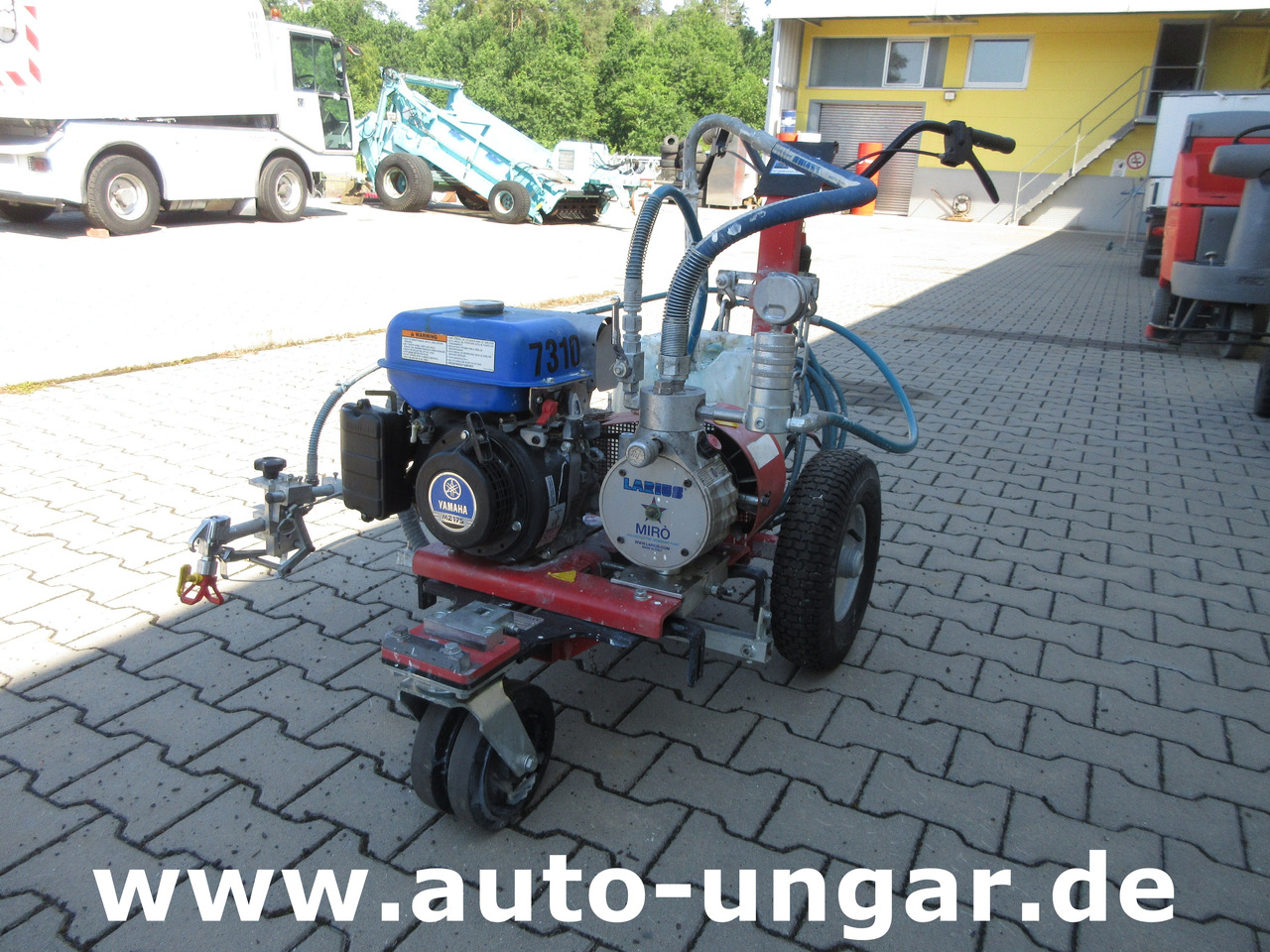 Larius Miro Liner Plus Airless Roadmarking Markiermaschine Bj. 2017 Graco - آلات الإنشاء: صورة 1 Larius Miro Liner Plus Airless Roadmarking Markiermaschine Bj. 2017 Graco - آلات الإنشاء: صورة 1
