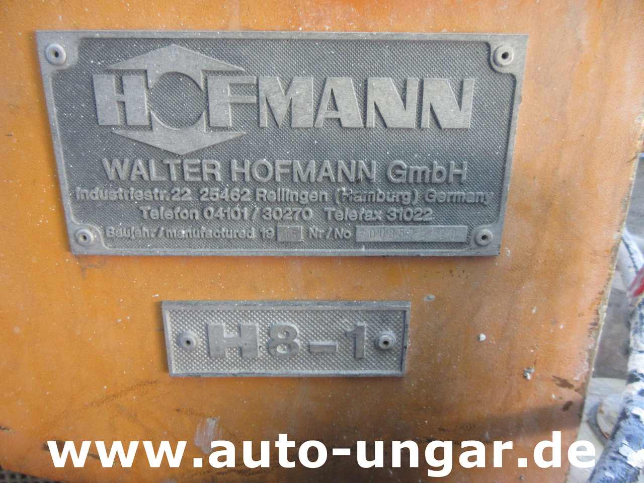 - معــدات الاسفلت: صورة 4 - معــدات الاسفلت: صورة 4