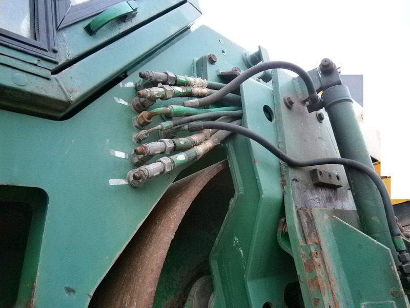 مدحلة Bomag BW 164 AD problem elektro!: صورة 10