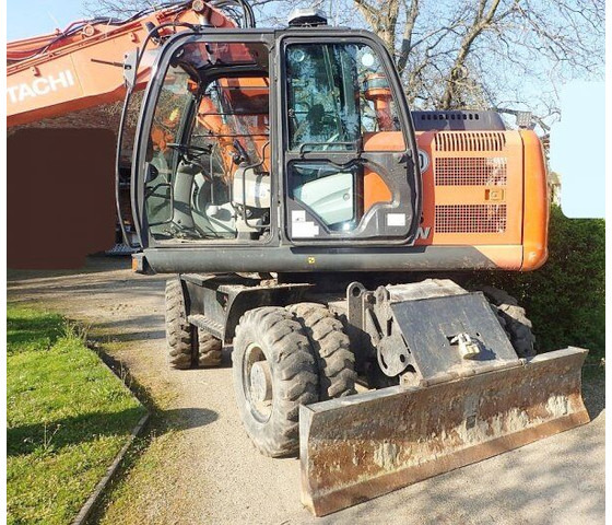 Hitachi Zaxis 140W-5B - حفار ذو عجلات: صورة 2 Hitachi Zaxis 140W-5B - حفار ذو عجلات: صورة 2