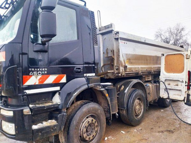 Iveco Trakker 450 - شاحنة قلاب: صورة 1 Iveco Trakker 450 - شاحنة قلاب: صورة 1