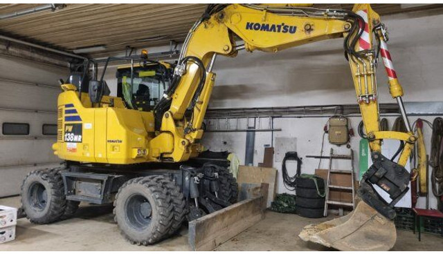 Komatsu PW 138 MR - حفار ذو عجلات: صورة 1 Komatsu PW 138 MR - حفار ذو عجلات: صورة 1