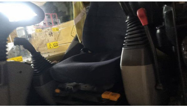 Komatsu PW 138 MR - حفار ذو عجلات: صورة 4 Komatsu PW 138 MR - حفار ذو عجلات: صورة 4