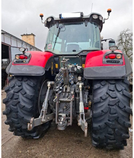 Massey Ferguson 8690 (MF) - جرار: صورة 3 Massey Ferguson 8690 (MF) - جرار: صورة 3