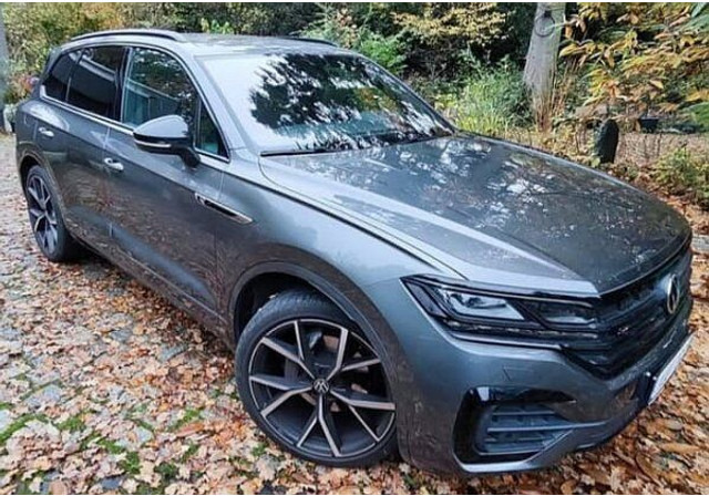 Volkswagen Touareg 3.0 TDi R-line 4-motion - سيارة دفع رباعي: صورة 1 Volkswagen Touareg 3.0 TDi R-line 4-motion - سيارة دفع رباعي: صورة 1