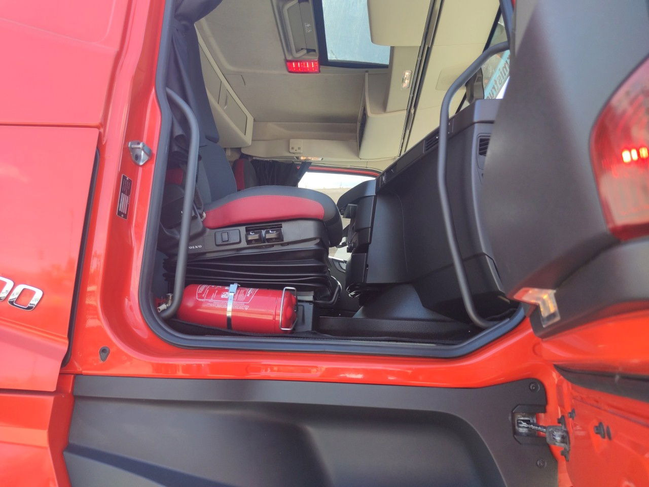 رأس تريلا Volvo FH 13.500: صورة 9 رأس تريلا Volvo FH 13.500: صورة 9