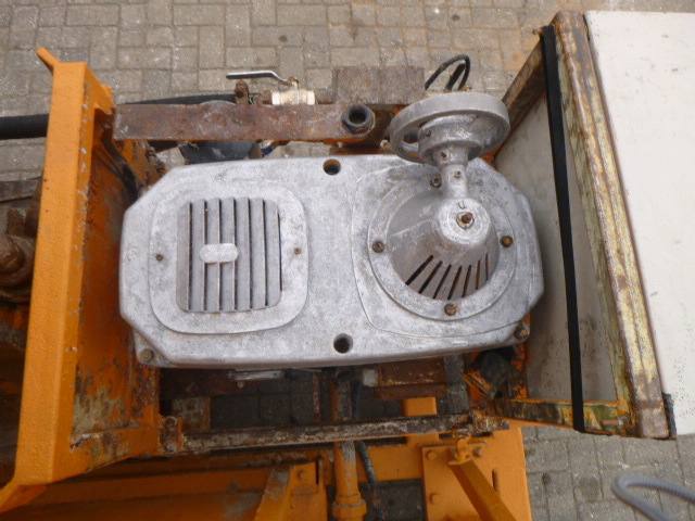 معدات الخرسانة MOROOKA MST1500VD - D-SFC1C-11M: صورة 16 معدات الخرسانة MOROOKA MST1500VD - D-SFC1C-11M: صورة 16