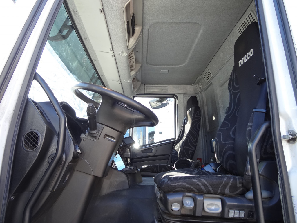 Iveco Stralis 420 6X2 Montagekran Fassi F335 28Meter - شاحنة كرين, شاحنات مسطحة: صورة 5 Iveco Stralis 420 6X2 Montagekran Fassi F335 28Meter - شاحنة كرين, شاحنات مسطحة: صورة 5