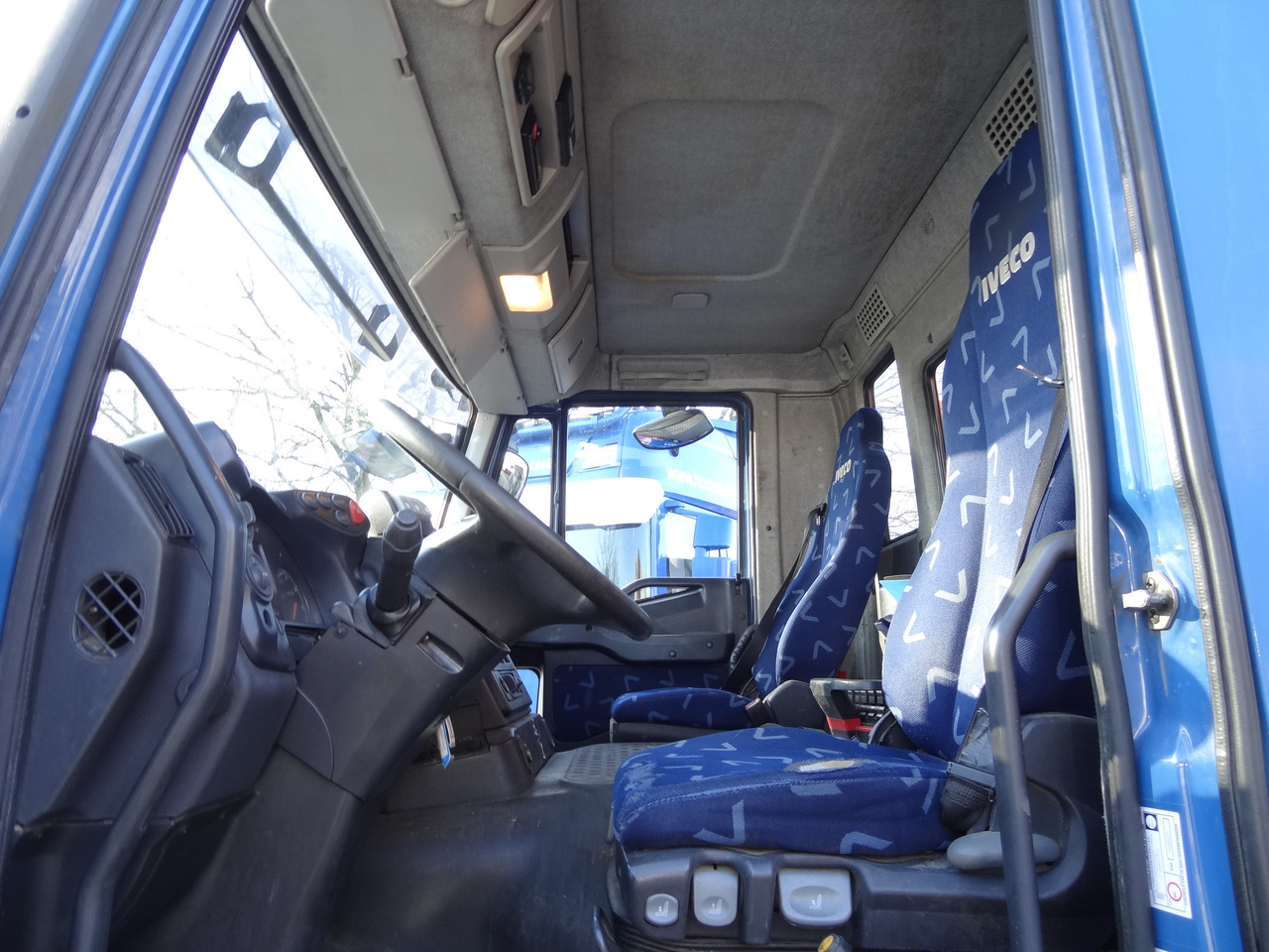 Iveco Trakker AD340T41 8X4 Kipper Kran Palfinger 23002 - شاحنة كرين, شاحنة قلاب: صورة 2 Iveco Trakker AD340T41 8X4 Kipper Kran Palfinger 23002 - شاحنة كرين, شاحنة قلاب: صورة 2