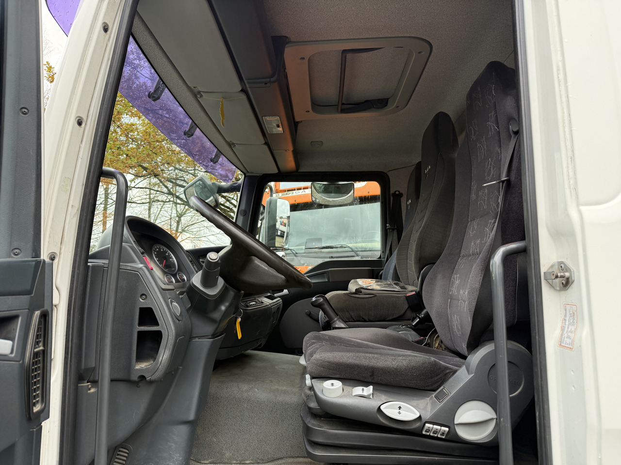 MAN TGM 12.240 Palfinger 11001 bis 19 Meter - شاحنة كرين, شاحنات مسطحة: صورة 4 MAN TGM 12.240 Palfinger 11001 bis 19 Meter - شاحنة كرين, شاحنات مسطحة: صورة 4