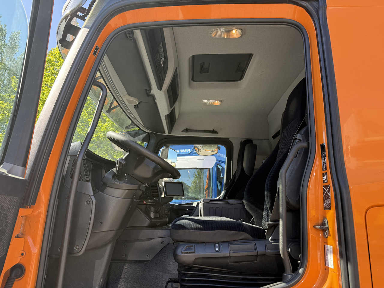 Mercedes-Benz Actros 1827 Kran Palfinger PK 9002 - شاحنة ذات ستائر جانبية, شاحنة كرين: صورة 4 Mercedes-Benz Actros 1827 Kran Palfinger PK 9002 - شاحنة ذات ستائر جانبية, شاحنة كرين: صورة 4
