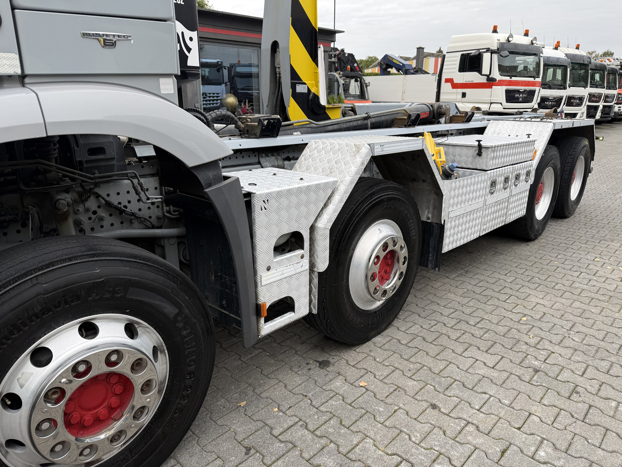 Mercedes-Benz Arocs 3245 K 8X4 Haken - شاحنة برافعة خطافية: صورة 2 Mercedes-Benz Arocs 3245 K 8X4 Haken - شاحنة برافعة خطافية: صورة 2