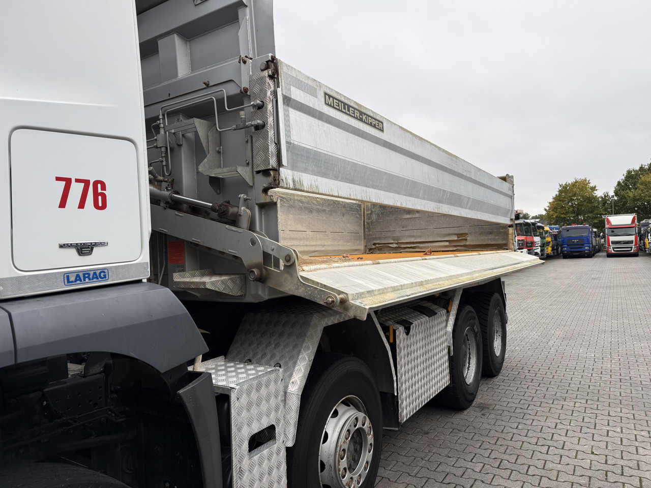 Mercedes-Benz Arocs 3246K 8X4 Meiller - شاحنة قلاب: صورة 3 Mercedes-Benz Arocs 3246K 8X4 Meiller - شاحنة قلاب: صورة 3