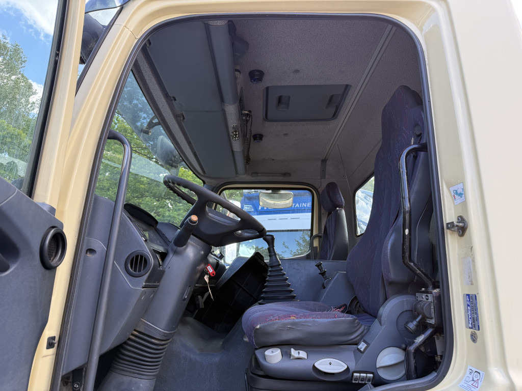 Mercedes-Benz Atego 1823 AK 4X4 Kipper Kran Palfinger PK10000 - شاحنة كرين, شاحنة قلاب: صورة 4 Mercedes-Benz Atego 1823 AK 4X4 Kipper Kran Palfinger PK10000 - شاحنة كرين, شاحنة قلاب: صورة 4