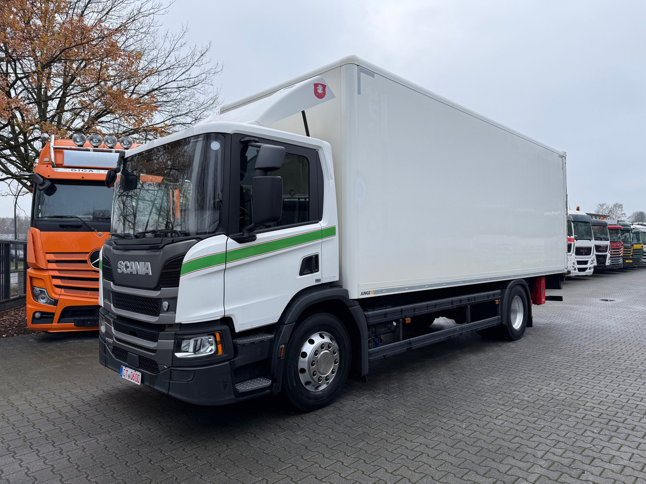 Scania P280 4X2 - شاحنة صندوقية: صورة 1 Scania P280 4X2 - شاحنة صندوقية: صورة 1
