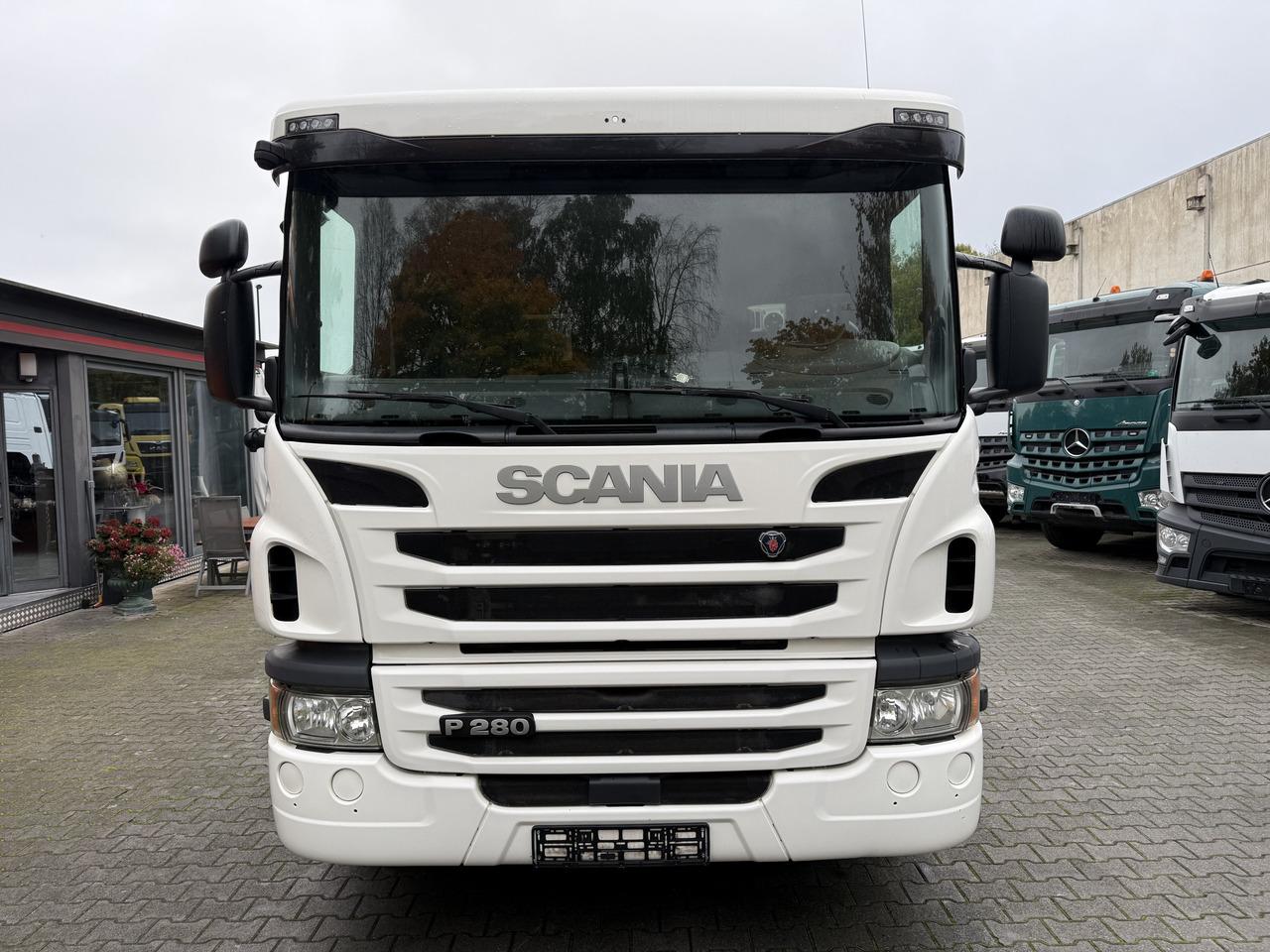 Scania P280 6X2*4 - شاحنة بهيكل معدني للمقصورة: صورة 5 Scania P280 6X2*4 - شاحنة بهيكل معدني للمقصورة: صورة 5