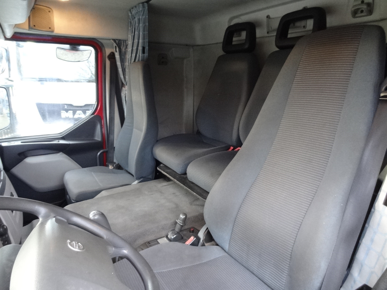 Volvo FE320 Fahrschule/ driving school - رأس تريلا: صورة 4 Volvo FE320 Fahrschule/ driving school - رأس تريلا: صورة 4