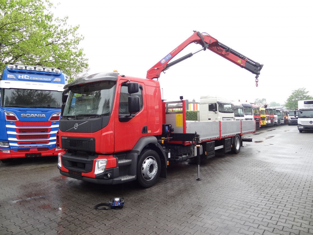 Volvo FL 280.18 mit Kran HMF 910 K3 - شاحنات مسطحة, شاحنة كرين: صورة 1 Volvo FL 280.18 mit Kran HMF 910 K3 - شاحنات مسطحة, شاحنة كرين: صورة 1