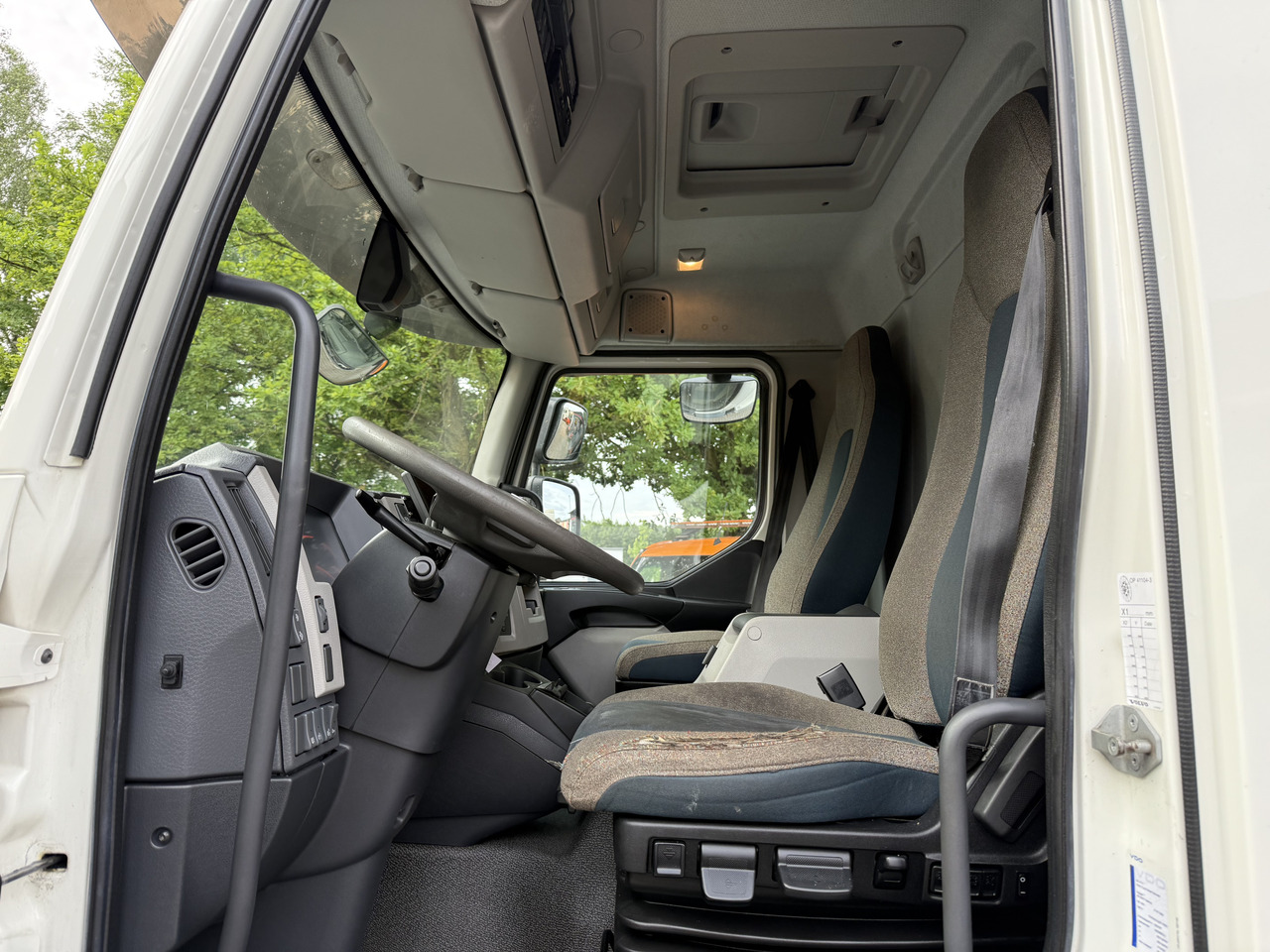 Volvo FL250.18 Carrier Supra 850Mt - شاحنة ذات مبرد: صورة 5 Volvo FL250.18 Carrier Supra 850Mt - شاحنة ذات مبرد: صورة 5