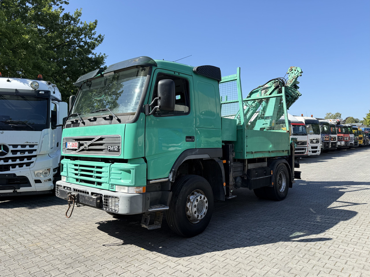 شاحنة كرين Volvo FM12 420 4X4 Kran MKG 300 bis 24 Meter: صورة 9 شاحنة كرين Volvo FM12 420 4X4 Kran MKG 300 bis 24 Meter: صورة 9