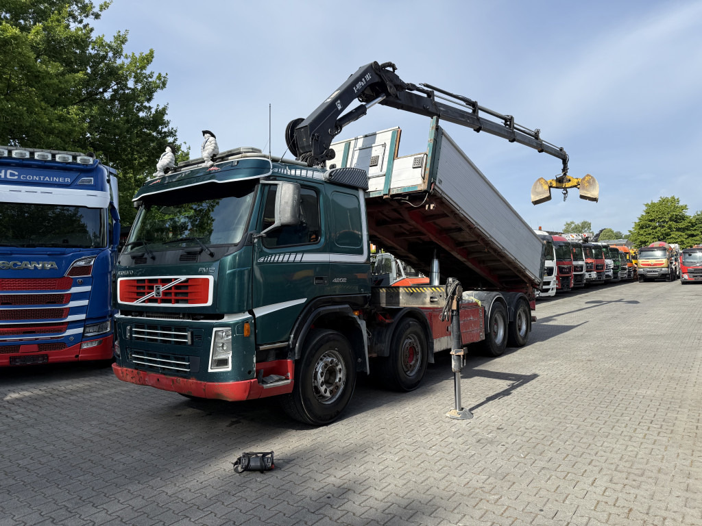 Volvo FM12 420 8X4 Kipper Kran Hiab 192-4 - شاحنة قلاب, شاحنة كرين: صورة 1 Volvo FM12 420 8X4 Kipper Kran Hiab 192-4 - شاحنة قلاب, شاحنة كرين: صورة 1