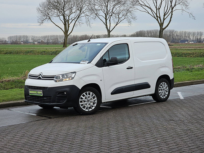 Citroën Berlingo 1.2 L1 Benzine Automaat! - شاحنة بصندوق مغلق: صورة 2 Citroën Berlingo 1.2 L1 Benzine Automaat! - شاحنة بصندوق مغلق: صورة 2