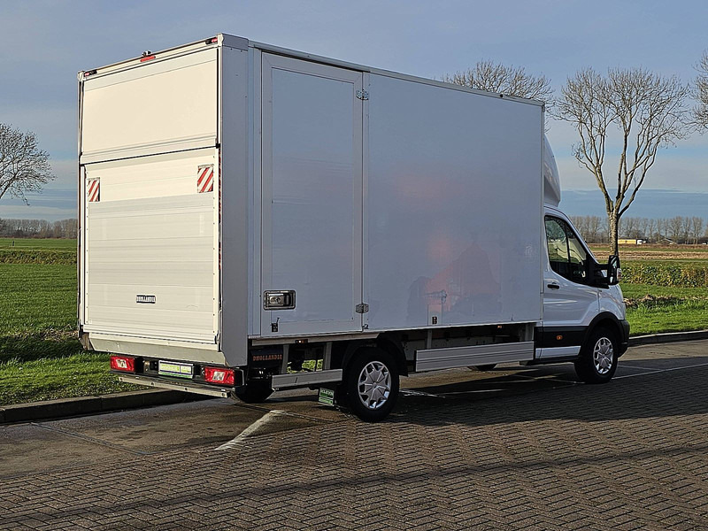 Ford Transit 2.0 Bakwagen Laadklep! - شاحنة بصندوق مغلق: صورة 3 Ford Transit 2.0 Bakwagen Laadklep! - شاحنة بصندوق مغلق: صورة 3