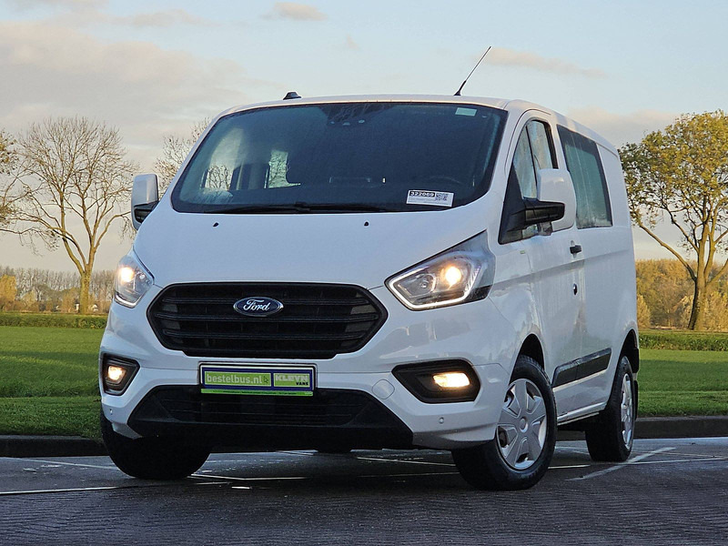 Ford Transit Custom 2.0 L1H1 Dub.- Cab. Navi - فان المدمجة: صورة 1 Ford Transit Custom 2.0 L1H1 Dub.- Cab. Navi - فان المدمجة: صورة 1
