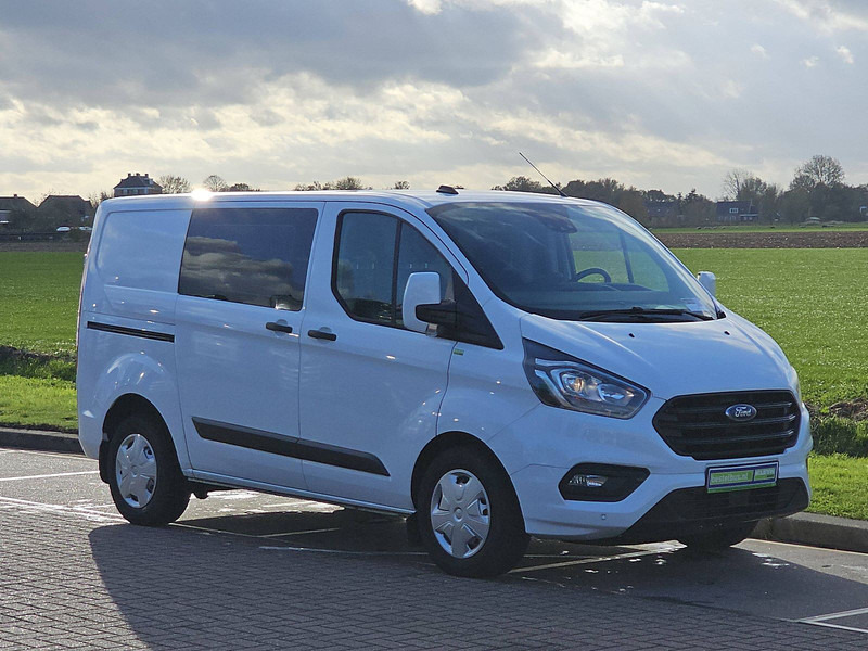 Ford Transit Custom 2.0 L1H1 Navi Euro6 - فان المدمجة: صورة 5 Ford Transit Custom 2.0 L1H1 Navi Euro6 - فان المدمجة: صورة 5
