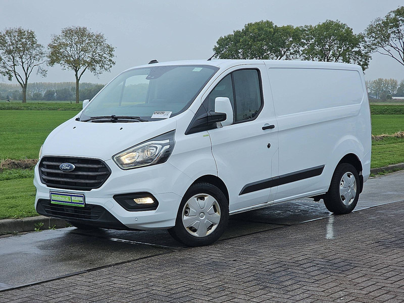 Ford Transit Custom 2.0 L1H1 Navi Euro6 - فان المدمجة: صورة 2 Ford Transit Custom 2.0 L1H1 Navi Euro6 - فان المدمجة: صورة 2