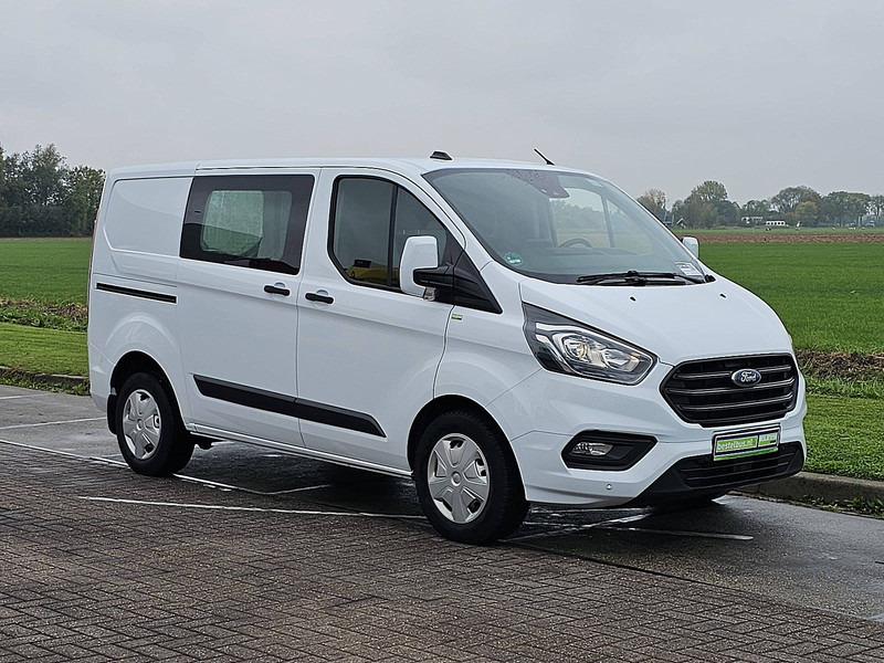 Ford Transit Custom 2.0 L1H1 Navi Euro6 - فان المدمجة: صورة 5 Ford Transit Custom 2.0 L1H1 Navi Euro6 - فان المدمجة: صورة 5
