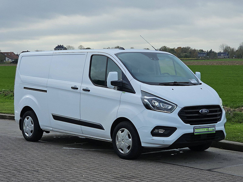 Ford Transit Custom 2.0 L2H1 Navi Inrchting! - فان المدمجة: صورة 5 Ford Transit Custom 2.0 L2H1 Navi Inrchting! - فان المدمجة: صورة 5