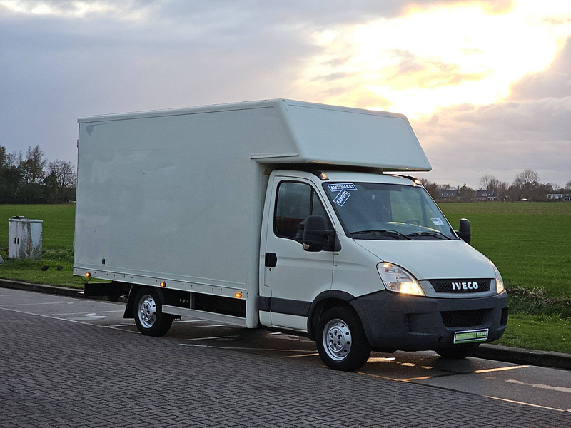Iveco Daily 35 S 12 - شاحنة بصندوق مغلق: صورة 5 Iveco Daily 35 S 12 - شاحنة بصندوق مغلق: صورة 5