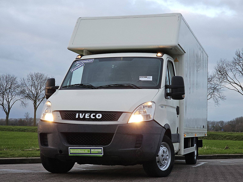 Iveco Daily 35 S 12 - شاحنة بصندوق مغلق: صورة 1 Iveco Daily 35 S 12 - شاحنة بصندوق مغلق: صورة 1