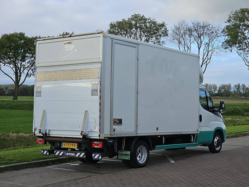 Iveco Daily 40C18 Bakwagen Laadklep - شاحنة بصندوق مغلق: صورة 3 Iveco Daily 40C18 Bakwagen Laadklep - شاحنة بصندوق مغلق: صورة 3