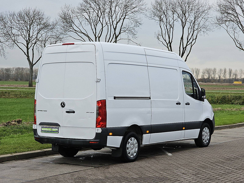 Mercedes-Benz Sprinter 311 L2H2 RWD Airco Euro6 - فان المدمجة: صورة 3 Mercedes-Benz Sprinter 311 L2H2 RWD Airco Euro6 - فان المدمجة: صورة 3
