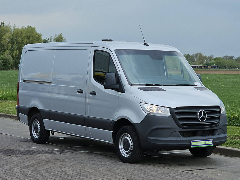 Mercedes-Benz Sprinter 315 L2H1 RWD Mbux! - فان: صورة 5 Mercedes-Benz Sprinter 315 L2H1 RWD Mbux! - فان: صورة 5