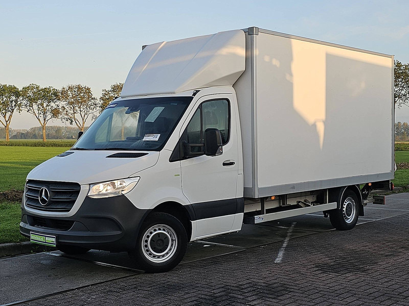 Mercedes-Benz Sprinter 316 Bakwagen Laadklep! - شاحنة بصندوق مغلق: صورة 2 Mercedes-Benz Sprinter 316 Bakwagen Laadklep! - شاحنة بصندوق مغلق: صورة 2