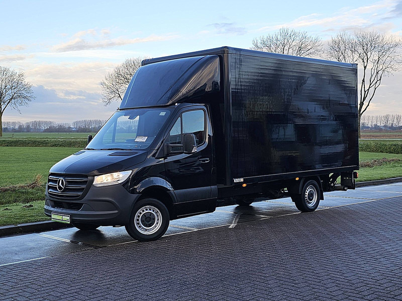 Mercedes-Benz Sprinter 316 Bakwagen Laadklep - شاحنة بصندوق مغلق: صورة 2 Mercedes-Benz Sprinter 316 Bakwagen Laadklep - شاحنة بصندوق مغلق: صورة 2