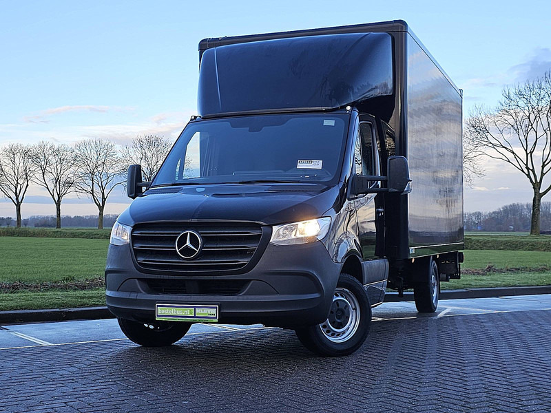 Mercedes-Benz Sprinter 316 Bakwagen Laadklep - شاحنة بصندوق مغلق: صورة 1 Mercedes-Benz Sprinter 316 Bakwagen Laadklep - شاحنة بصندوق مغلق: صورة 1