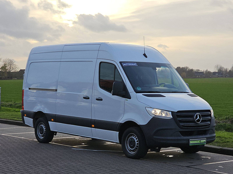Mercedes-Benz Sprinter 316 L2H2 Navi RWD - فان: صورة 5 Mercedes-Benz Sprinter 316 L2H2 Navi RWD - فان: صورة 5